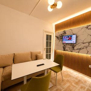Apartment By The Beach