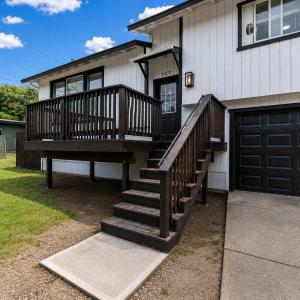 CDA Family Fun Hot Tub, Game Room And More