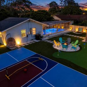 Clearwater Heated Pool Paradise Family-Friendly Home Near Beaches