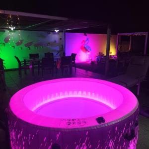 ÁTICO RILQUE, Apartamentos Independientes con Jacuzzi Privado y Terraza en Ronda