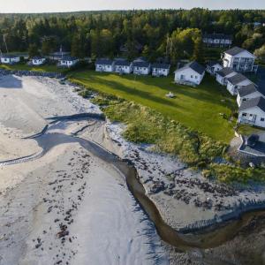 Hunts Point 2-Bed Coastal Retreat - Cottage # 9