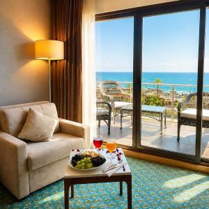 Blue Sea Hotel