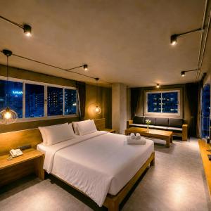 Centric Place Hotel