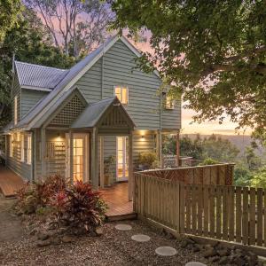 Misty Valley Cottage