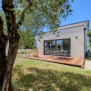 Maison moderne et spacieuse avec jardin à Pessac