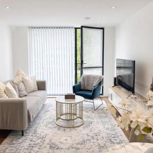 Stylish 2-Bed Apartment by Manchester City Cente