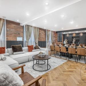 Birmingham 5BR Apartment – Wi-Fi Games