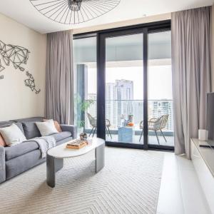 Frank Porter - The Address JBR