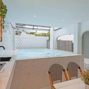 Joyhomes And Pool Nimman