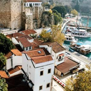 Hadrian Viva Modern Luxury Stay in Central Antalya Near Kaleiçi