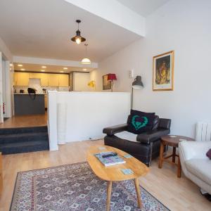 The Art Flat Glasgow