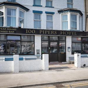 100 Pipers Hotel