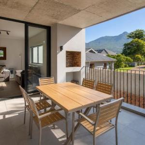 Peaceful 2BR Apartment in George with Views