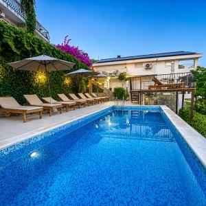 Al Mare Vacation Home