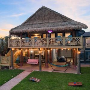 Suelen Bay House