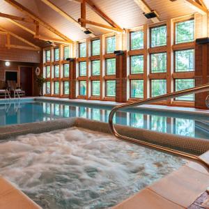Tamarack Lodge