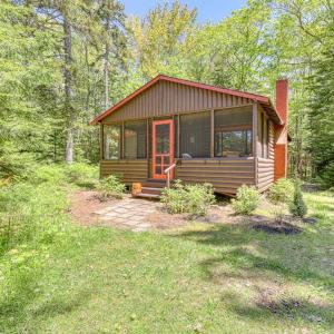 Vintage, Log Cabin in the Woods with Beach Club Access About One Mile Away