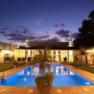Hotel Oasis