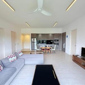 By The Sea @ Luxury Suites, Batu Ferringhi