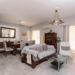 Myrto-Apartments-Athens