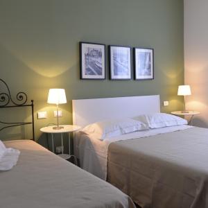Bed And Breakfast 22 Garibaldi Home