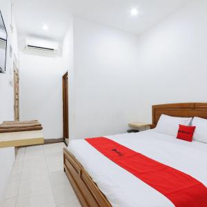RedDoorz at Jalan Bangau Palembang