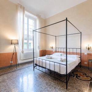 Precious Apartment Genova Historic Center - Happy Rentals