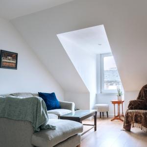 Central & Modern 2BD Flat - Edinburgh