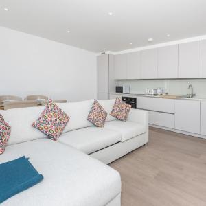 Victorian Villa Flat, Garden Views Near Kings Road