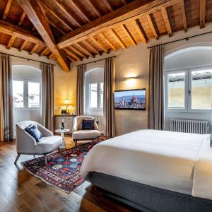 Le Torri by Dimora Collection - 18th-Century Palazzo Suites in Florence - Adults Only