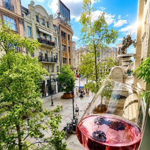 Macedonia Square Suite 22 - Pedestrian Street