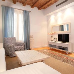 Habitat Apartments Alaia