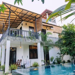 Meadow View Villa