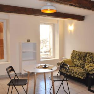 Cosy quiet apartment near the Old Port