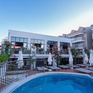 Begonville Hotel