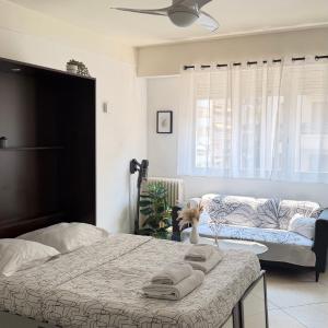 Studio lumineux avec balcon à Nice