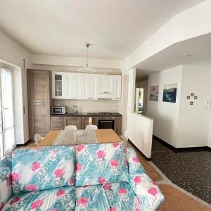 ROSY HOUSE