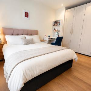 Sandyford Beacon Luas Rooms
