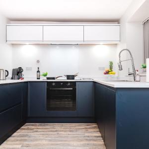 Host & Stay - The Staffordshire Knot