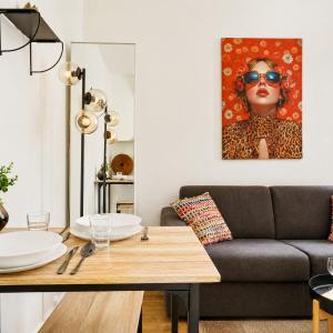 Sevres Cosy studio