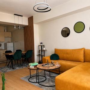 Urban Taft Stay Skopje-Modern Vodno View Suite with Private Parking in Taftalidze