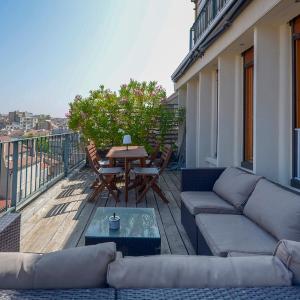Cosy studio with terrace overlooking Marseille