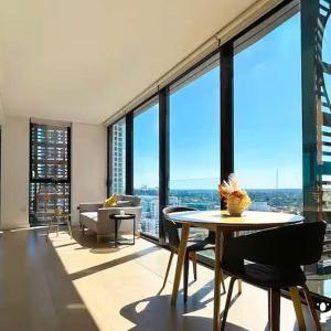 KozyGuru |St Leonards | 1 Bed Best Location & View