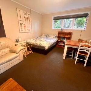 Self Check-In, LOWER-LEVEL Guest Suite-Unit