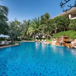 Ravindra Beach Resort & Spa