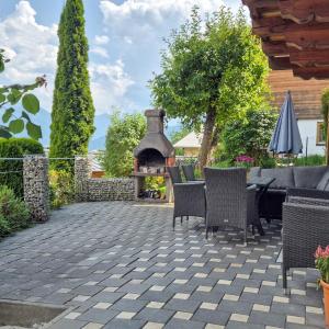 Apartment FUCHSLEHEN with terrace and mountain view by All in One Apartments