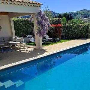 Onze Villa in Provence, Mont Ventoux, New Luxury Villa, Private Pool, Stunning views, Outdoor Kitchen, Big Green Egg