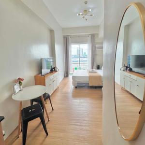 7F Condo at The Loop Tower Limketkai Center CDO