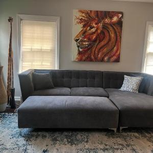 Cozy, Upstairs Apartment Pets Welcome with fee Family Friendly Close to Everything