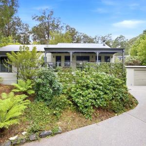 Woodbine Lodge